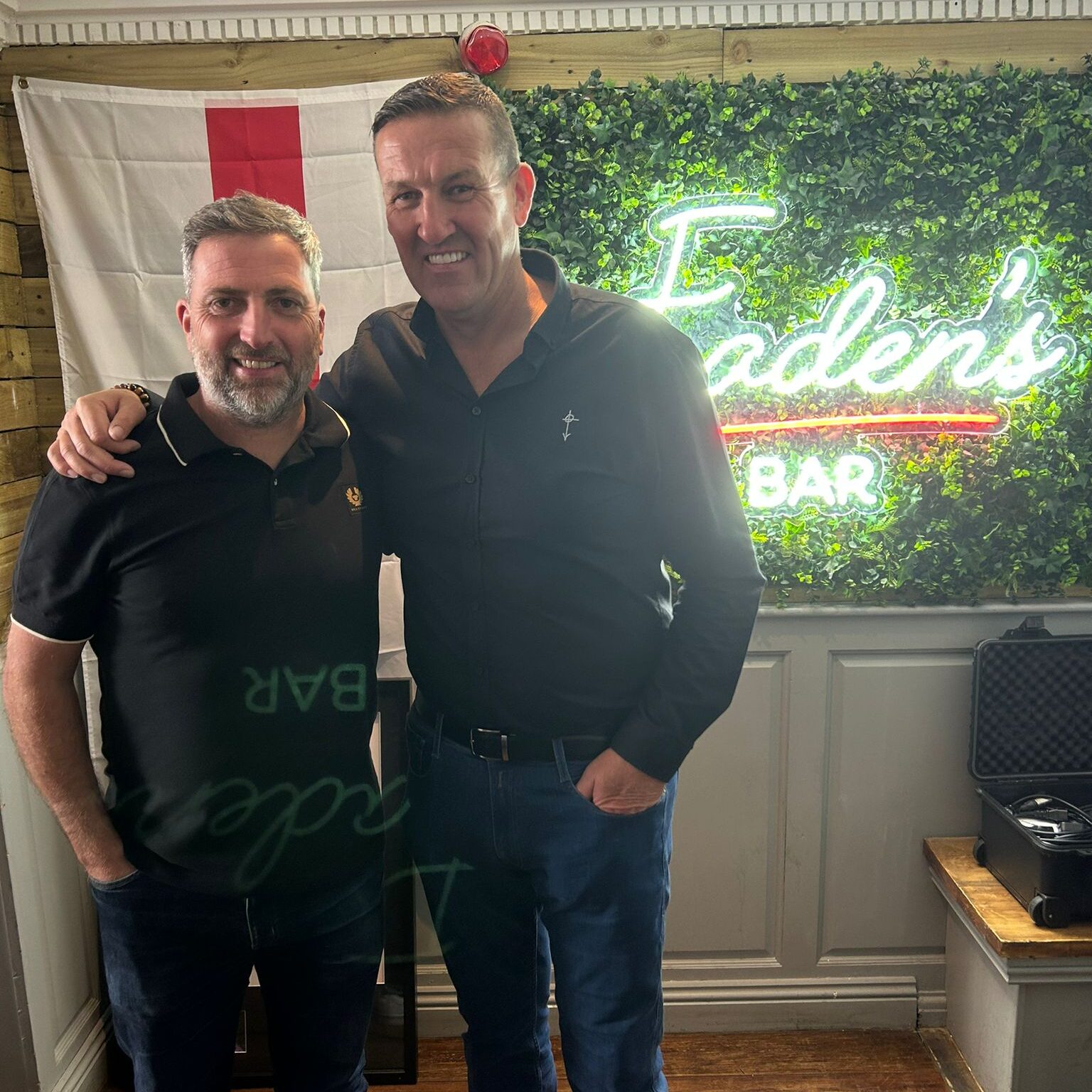 mark-crossley-eadens-bar